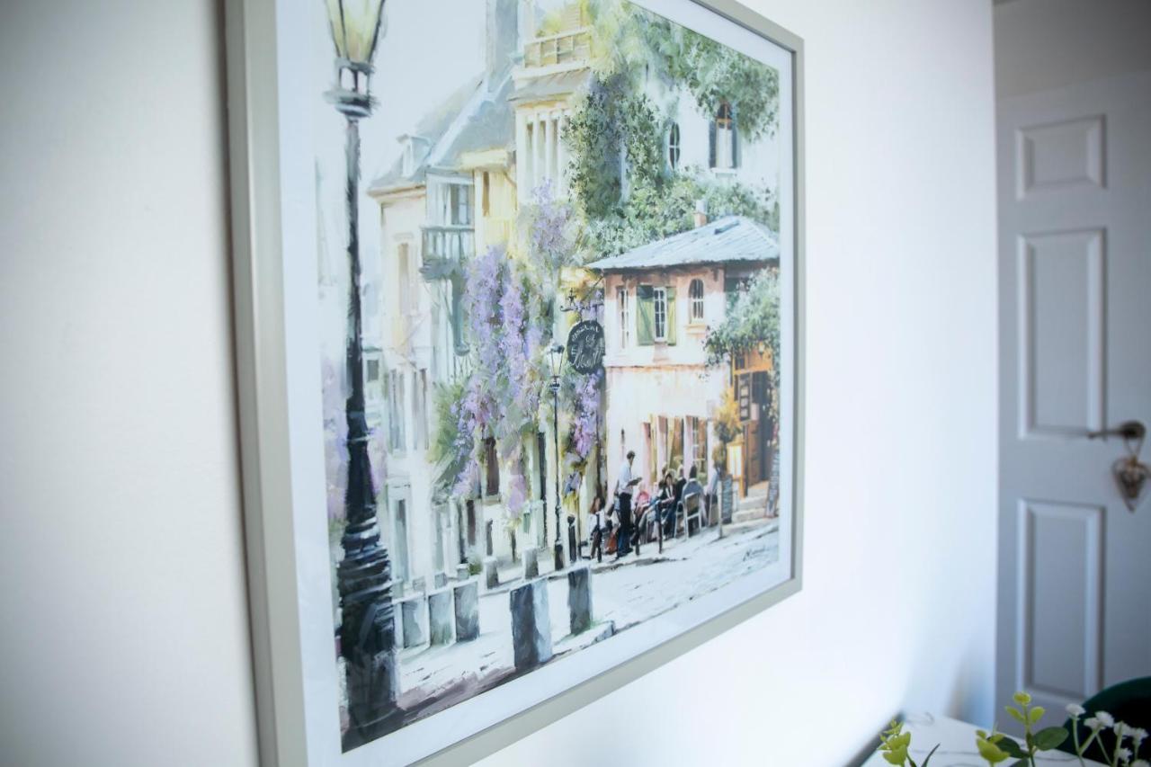 Modern Townhouse Apartment With Free Parking And Wifi ストラットフォード＝アポン＝エイボン エクステリア 写真
